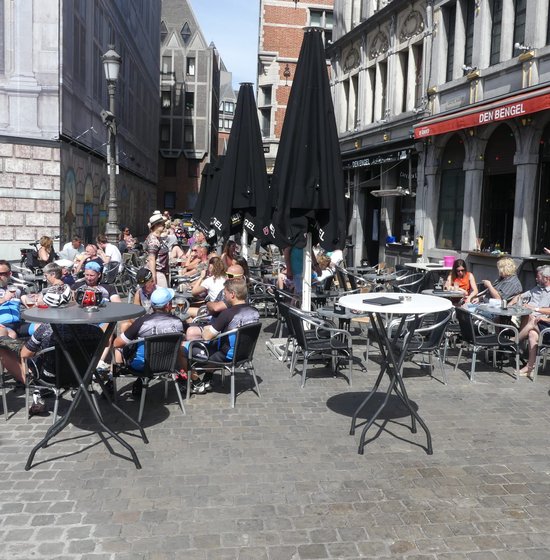 Den Engel buiten