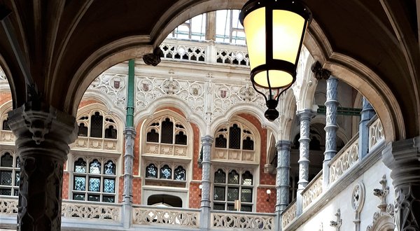 Binneninterieur op de eerste verdieping in de handelsbeurs, Antwerpen