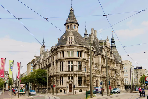 tom-cornille-nationale-bank.jpg